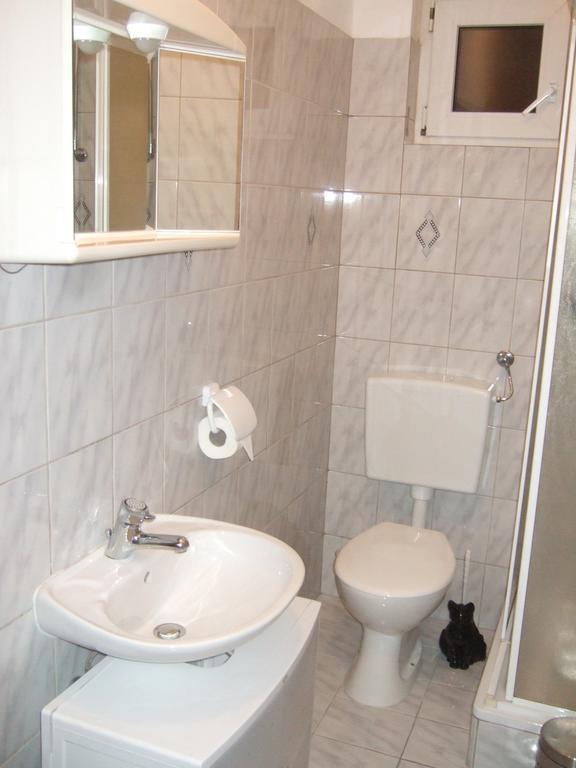 Apartments Bibijana Pakoštane Quarto foto